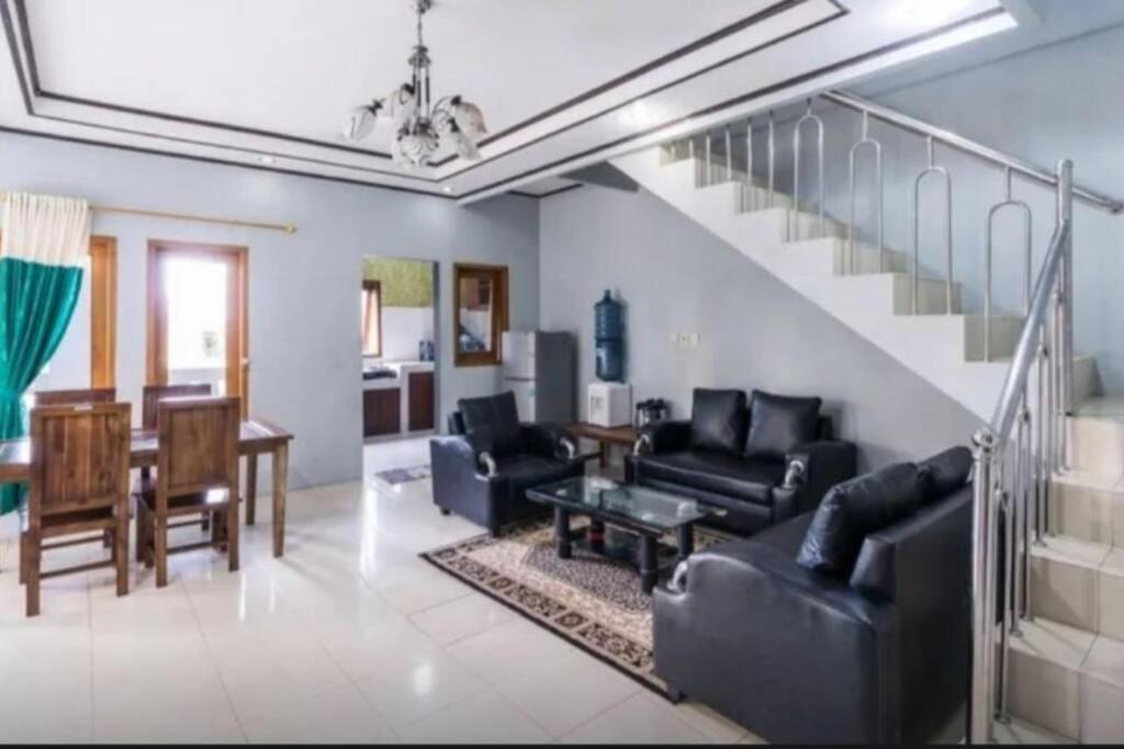 Villa Mutiara Citra Puncak Bu Eva Sampal Luaran gambar