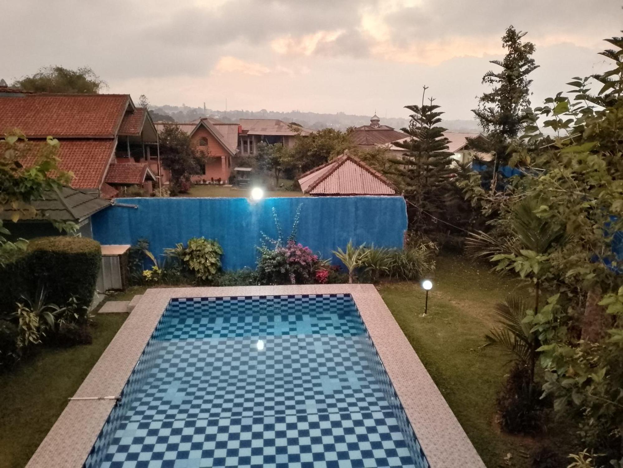 Villa Mutiara Citra Puncak Bu Eva Sampal Luaran gambar